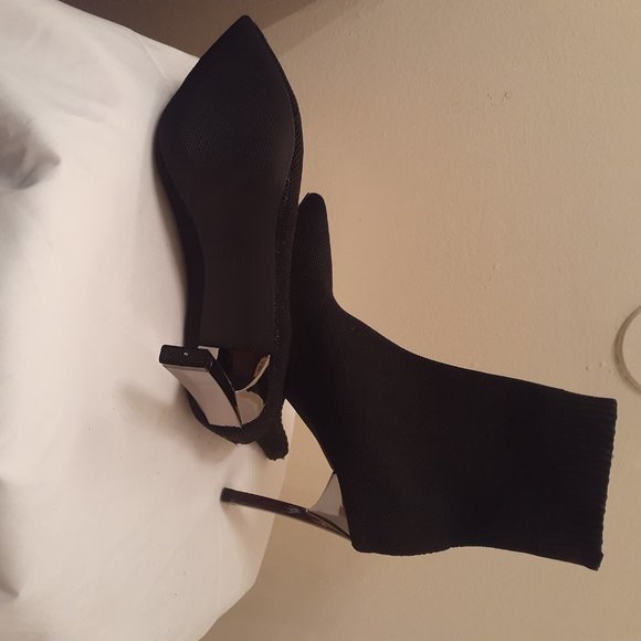 boots - Picture 2 of 8